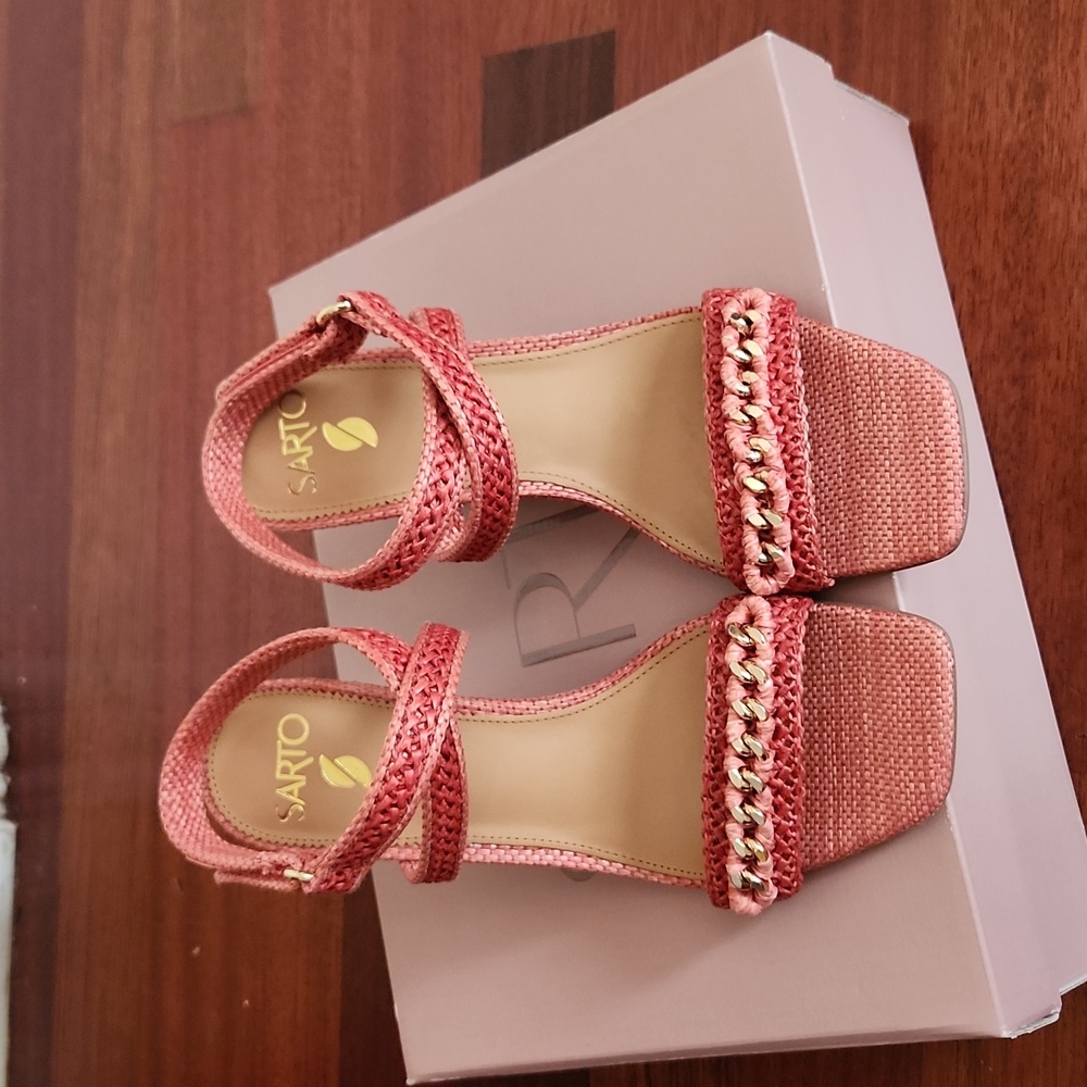 Frank Sarto.  Spiced Clay, wrap around ankle sandal.  Size 9.  NIB.